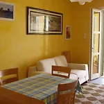 Ammiraglia Baia Aparthotel 3*