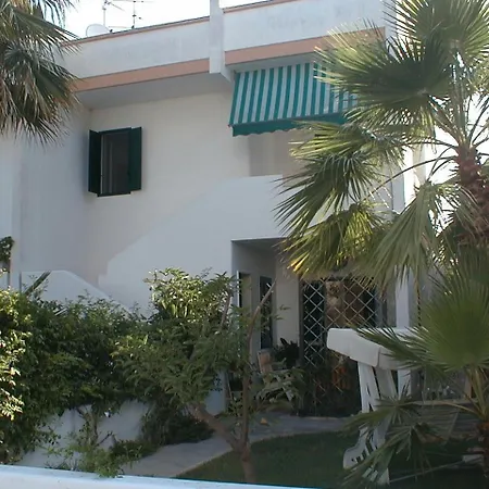 Ammiraglia Baia Апарт-готель Галліполі